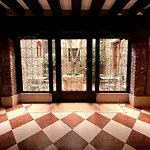 Διαμέρισμα Nama Boutique *